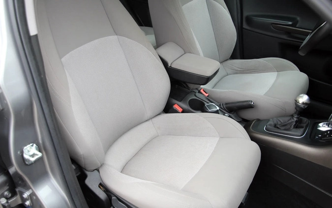 Alfa Romeo Giulietta cena 28900 przebieg: 143961, rok produkcji 2016 z Biała małe 379